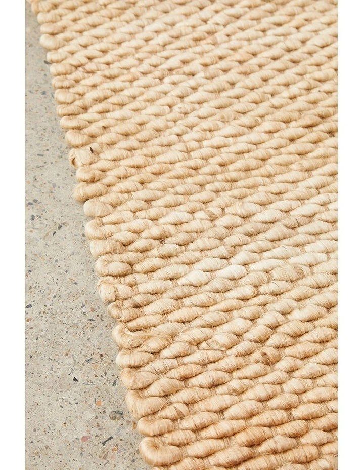 Hive Runner Rug image 6