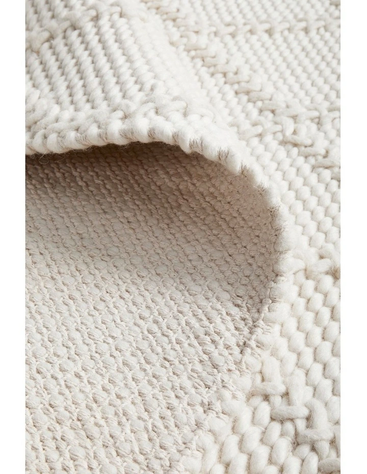 Huxley Rug image 4