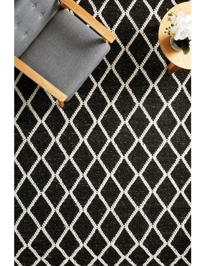 Huxley Rug image 2