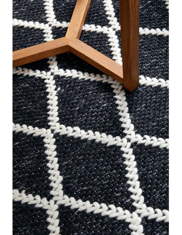 Huxley Rug image 6