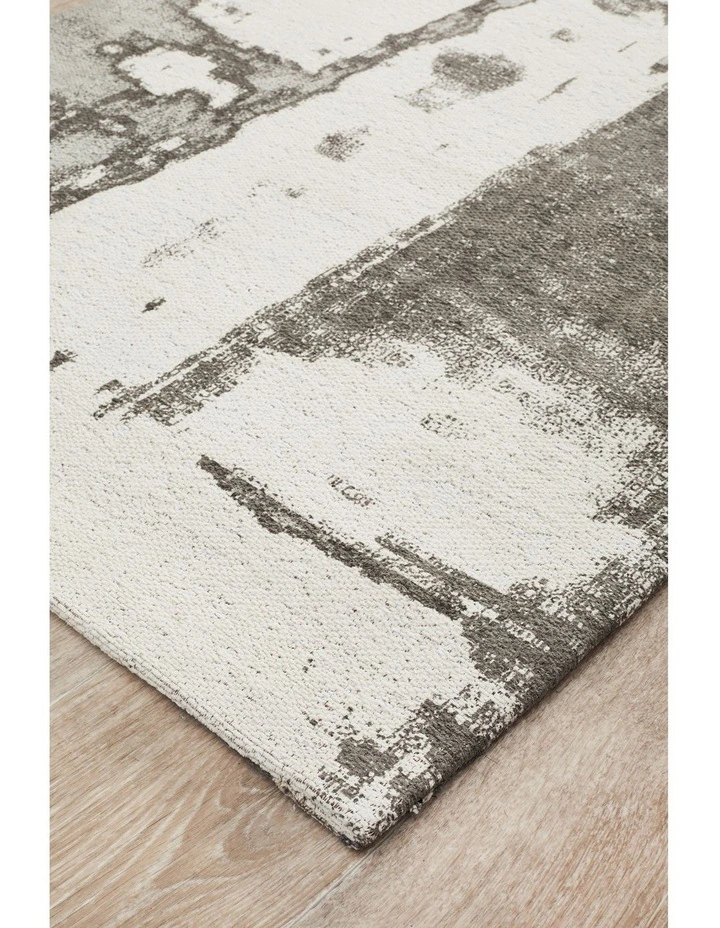 Magnolia 11 Runner Rug image 3