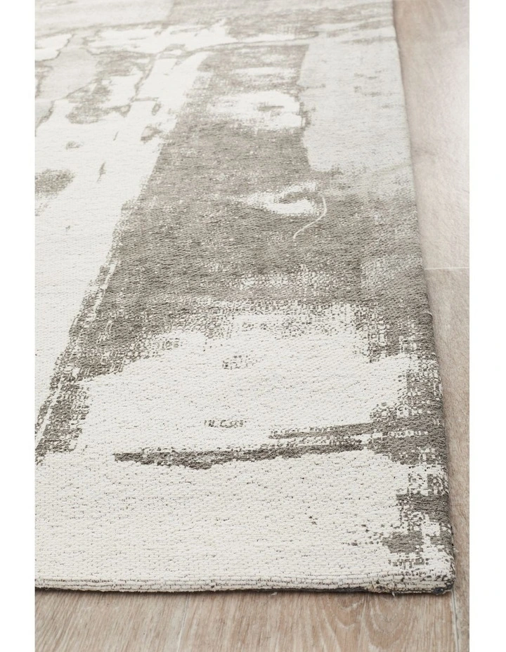 Magnolia 11 Runner Rug image 4