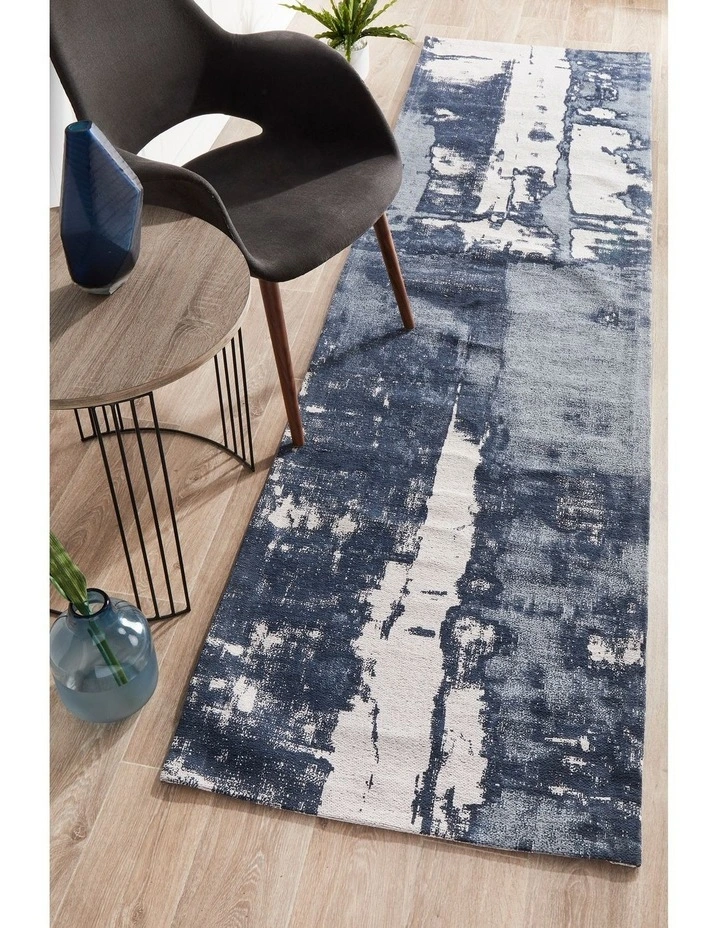 Magnolia 11 Runner Rug image 2
