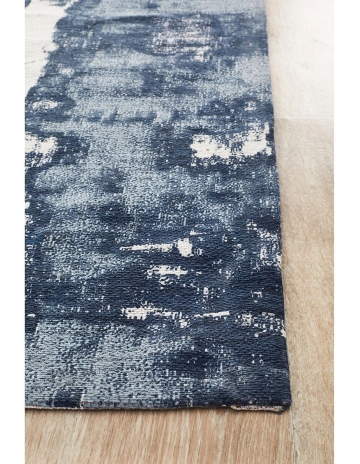 Magnolia 11 Runner Rug image 4