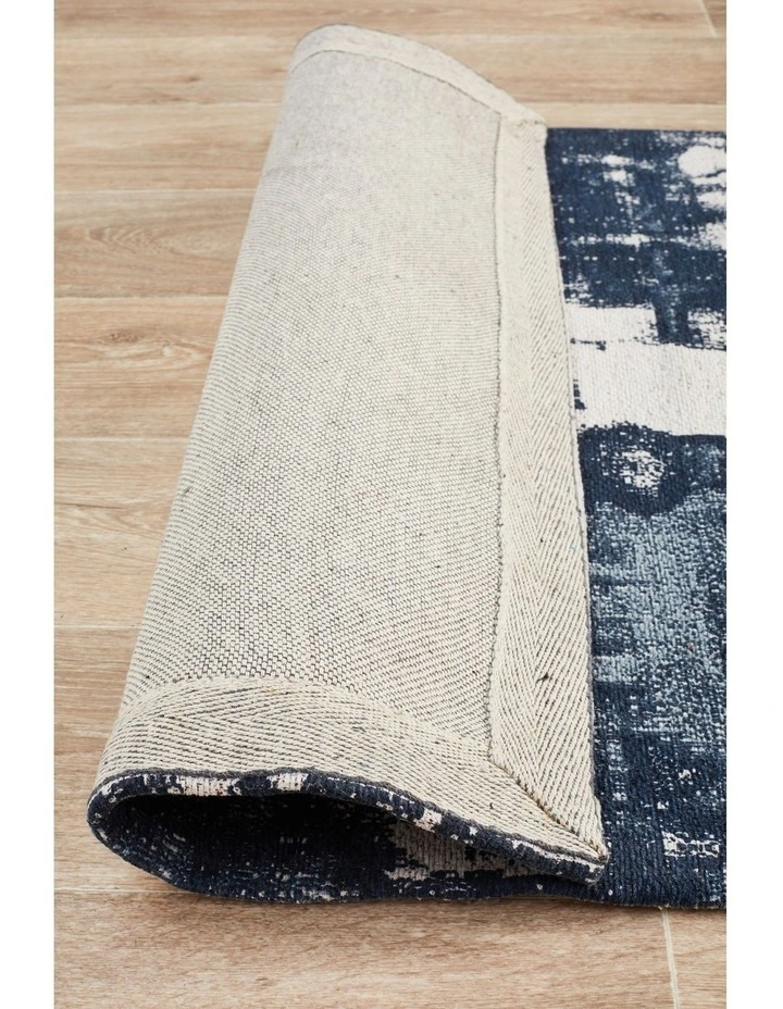 Magnolia 11 Runner Rug image 7