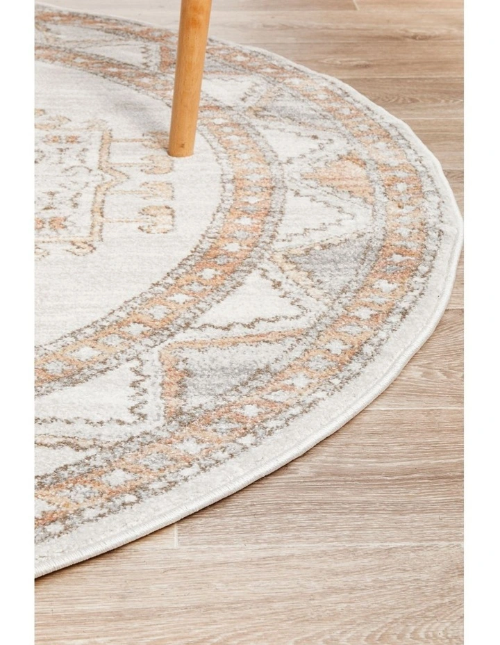 Mayfair Caitlen Round Rug image 6