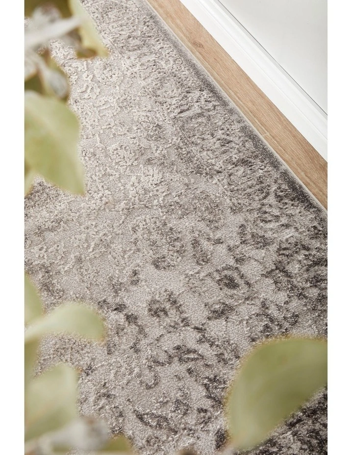 Opulence 111 Runner Rug image 3