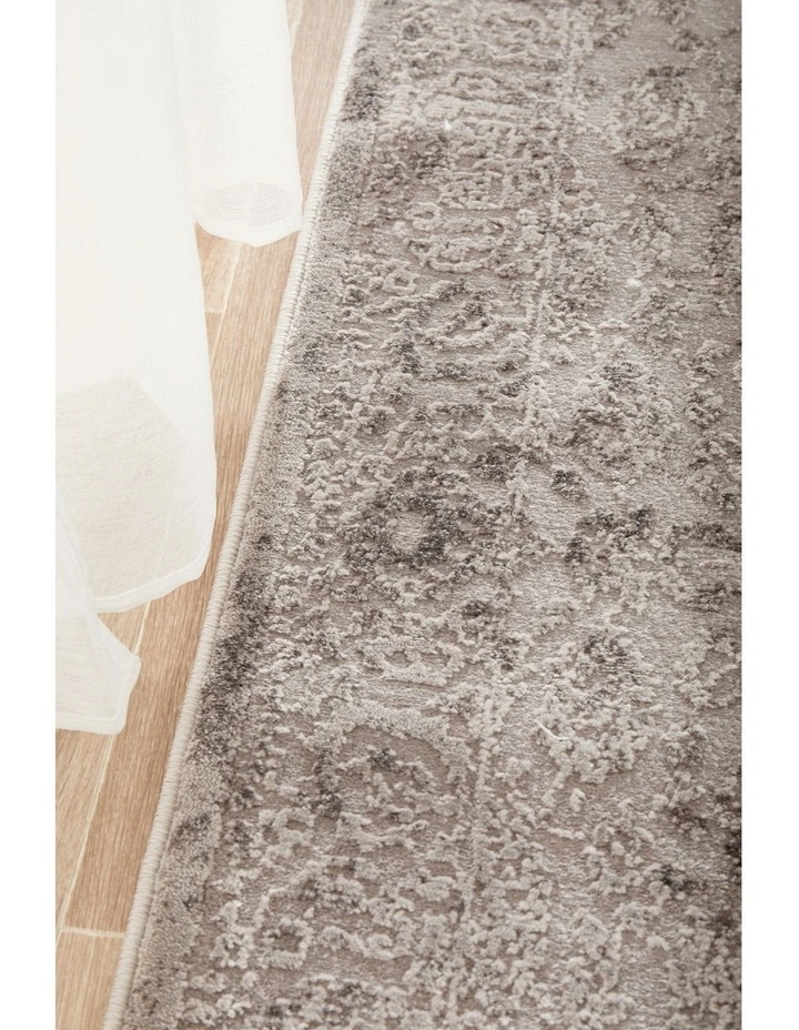 Opulence 111 Runner Rug image 4