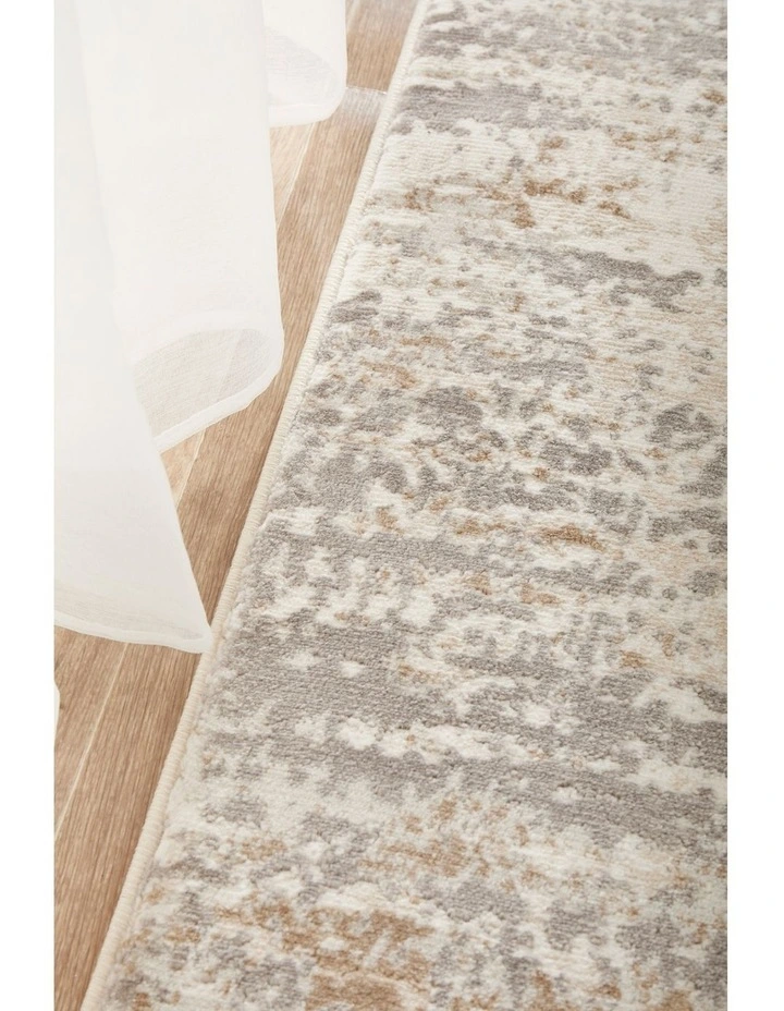 Opulence 115 Runner Rug image 4