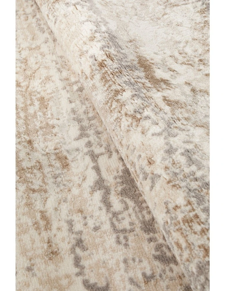 Opulence 115 Runner Rug image 6