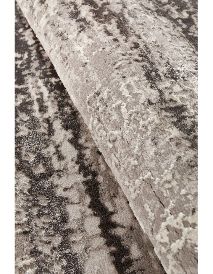 Opulence 115 Runner Rug image 6