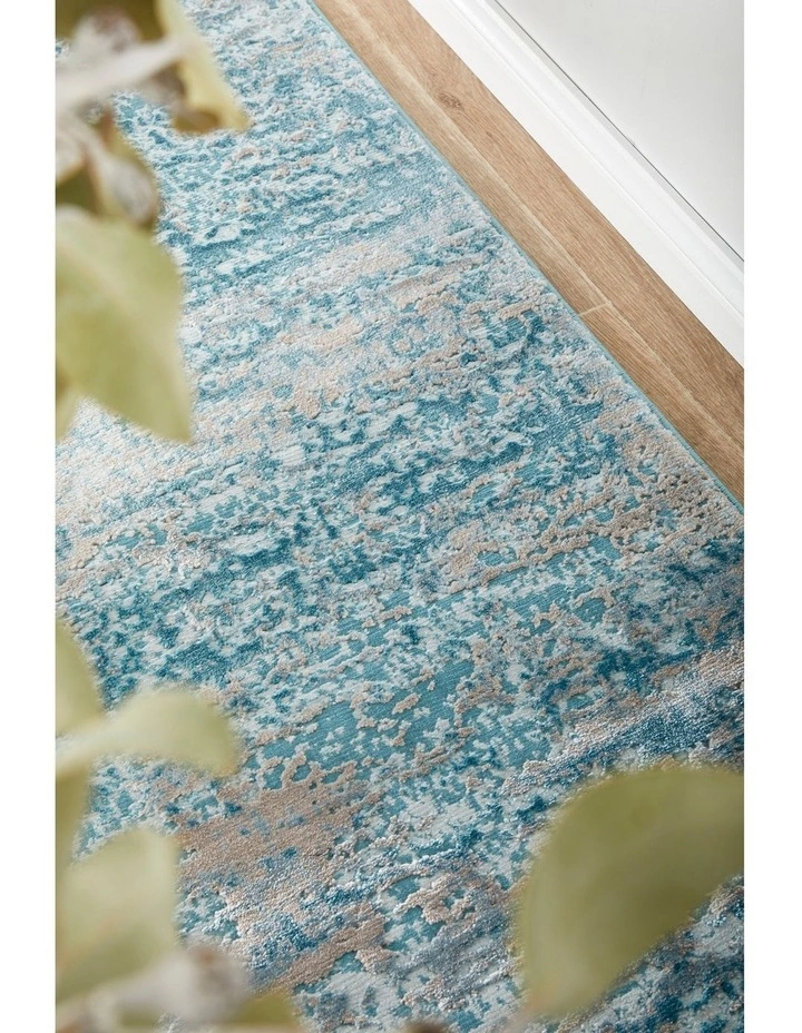 Opulence 115 Runner Rug image 3