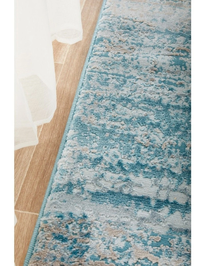 Opulence 115 Runner Rug image 4