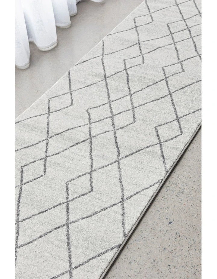Paradise Gina Runner Rug image 2