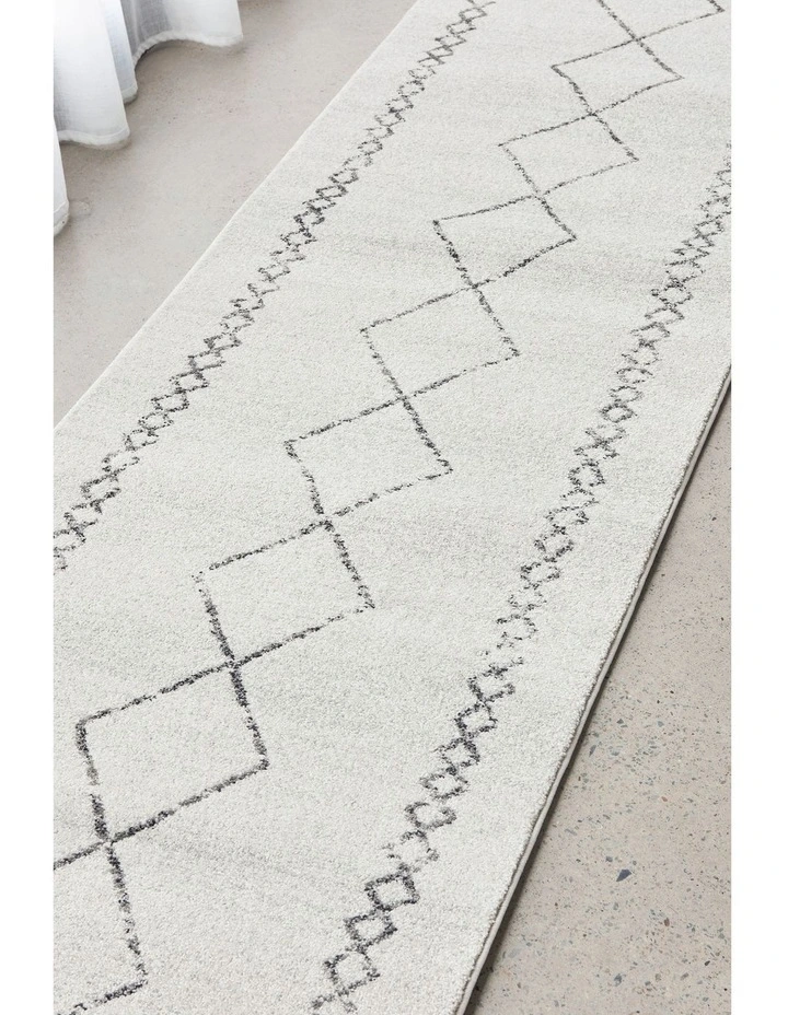 Paradise Kylie Runner Rug image 2