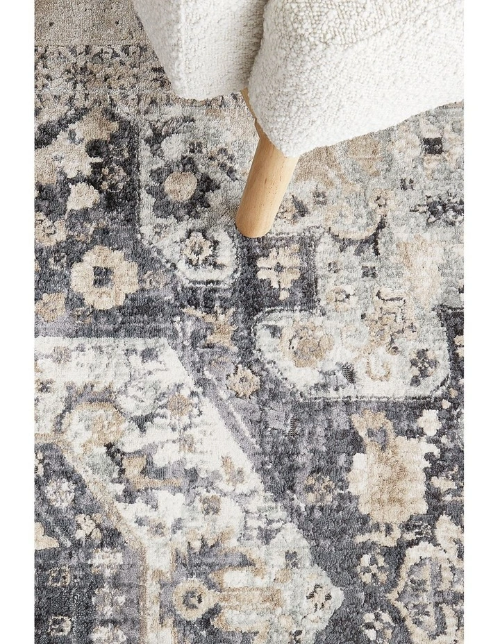Providence 834 Rug image 5