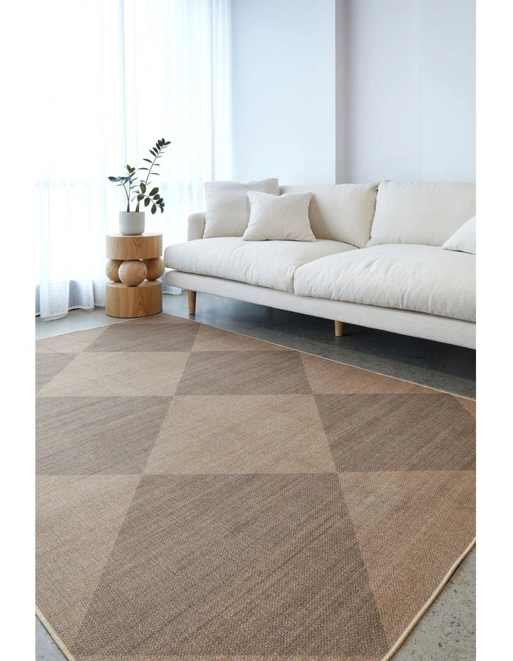 Solar Inesh Outdoor Rug image 2