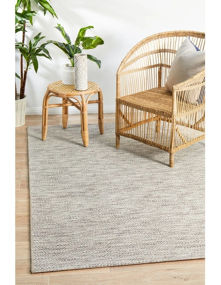 Terrace 5500 Outdoor Rug image 2