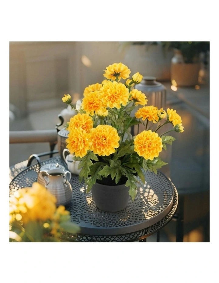 Willow & Silk Potted Artificial Yellow Mum 20z20x27cm image 5