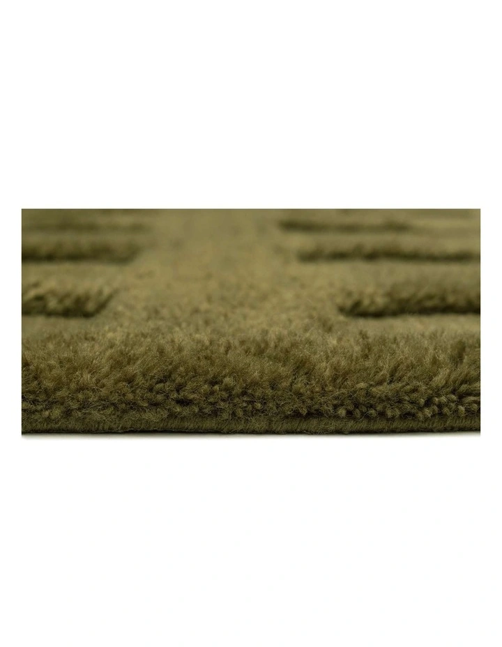 MISS AMARA KAHLEN DARK GREEN GEOMETRIC WOOL SHAG RUG image 4