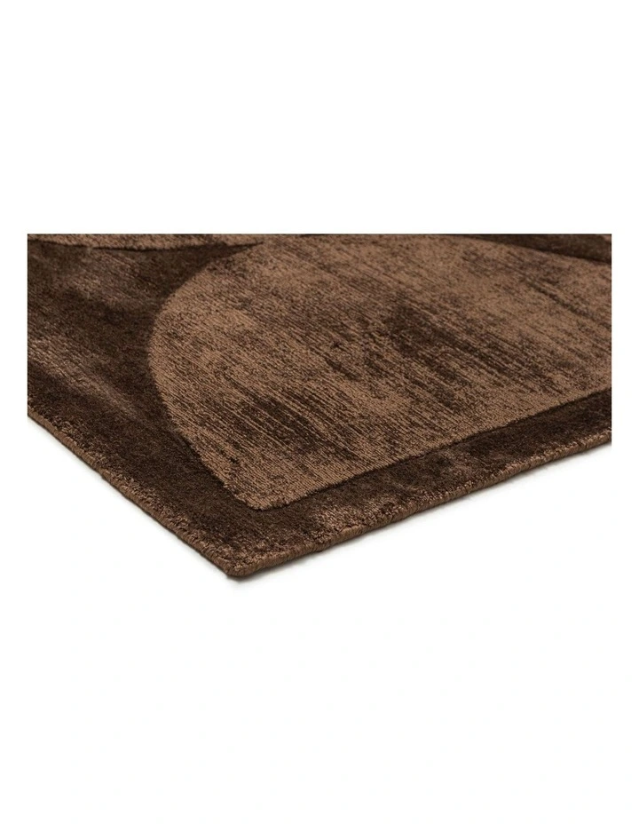 MISS AMARA  GOWANA BROWN HOURGLASS VISCOSE RUG image 2