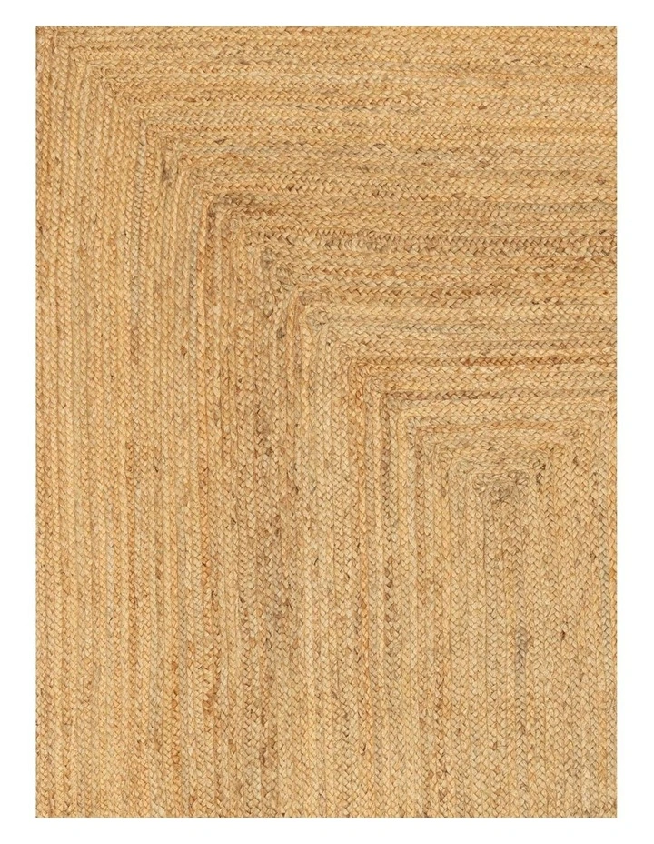 MISS AMARA KUMARI NATURAL BROWN SCALLOPED JUTE RUG image 5