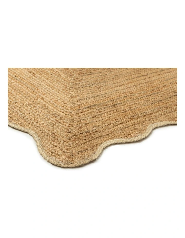 MISS AMARA SARANDI NATURAL BROWN SCALLOPED JUTE RUG image 2