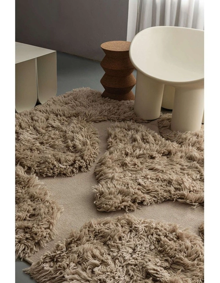 MISS AMARA GELLICA BISCUIT SCULPTURAL WOOL SHAG RUG image 6