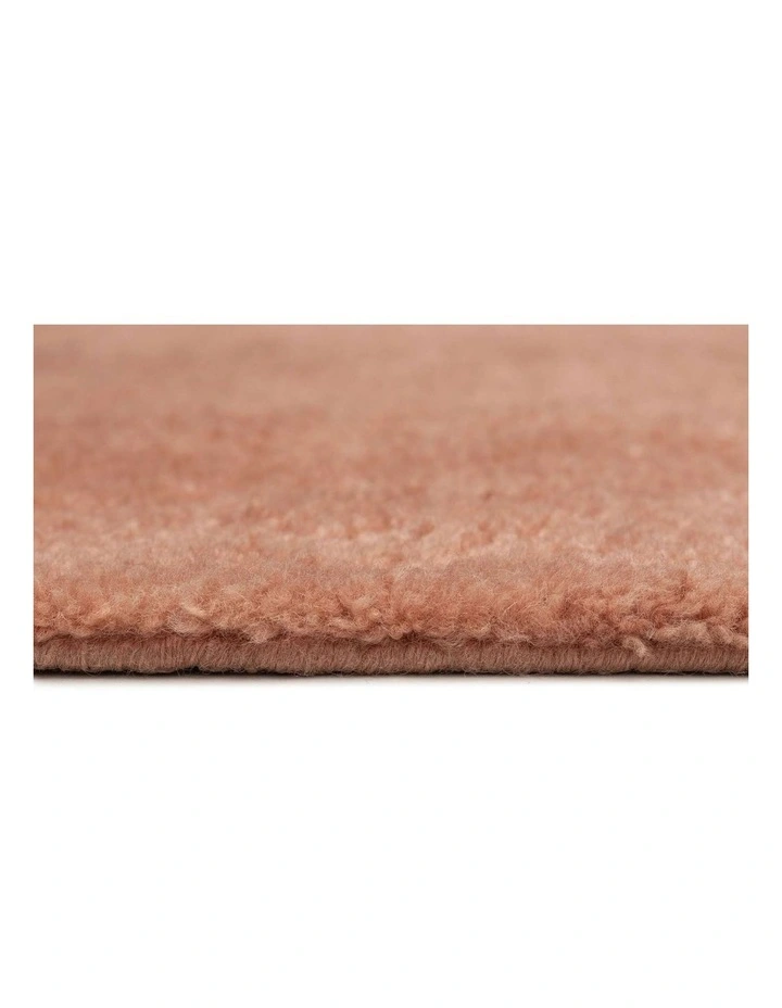 MISS AMARA SHANNON PINK WOOL DIRECTIONAL SHAG RUG image 4