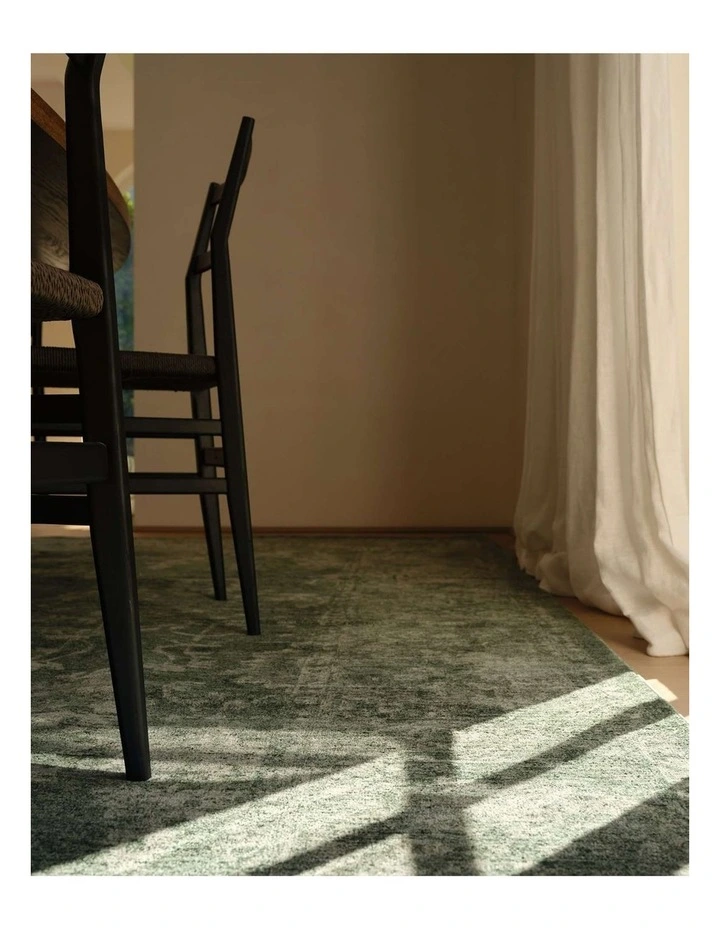 MISS AMARA VINCHI TONAL DISTRESSED FOREST GREEN RUG image 7