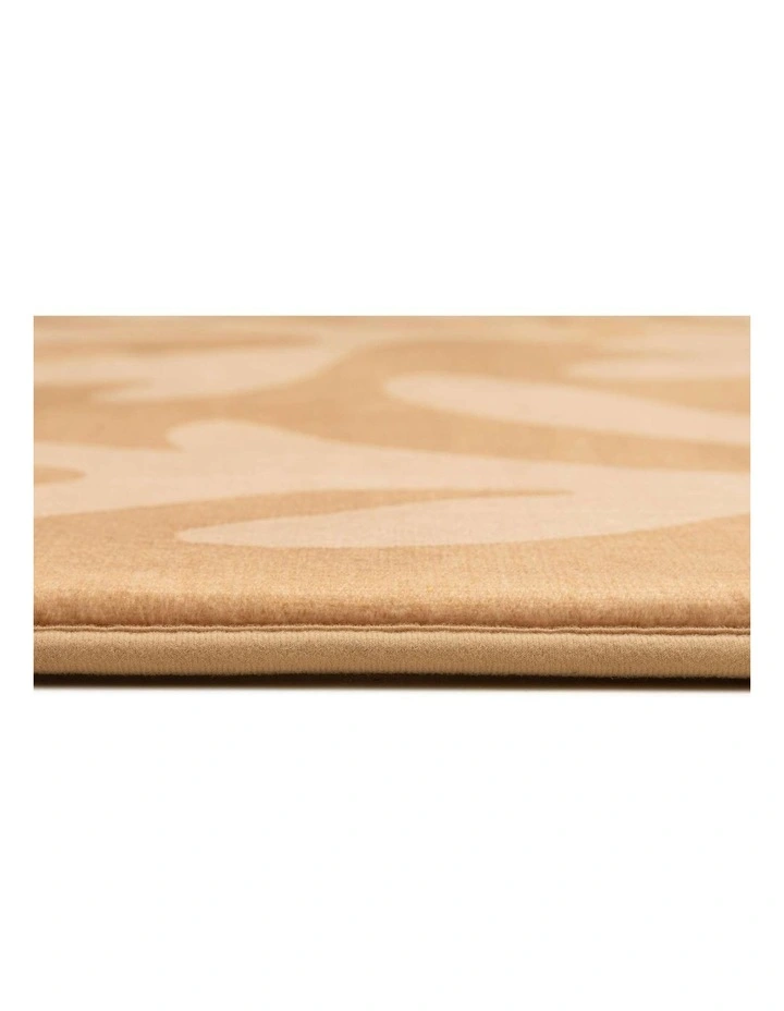 MISS AMARA  ANCA PEACH SHAPES ROLLIE POLLIE PLAYMAT image 4