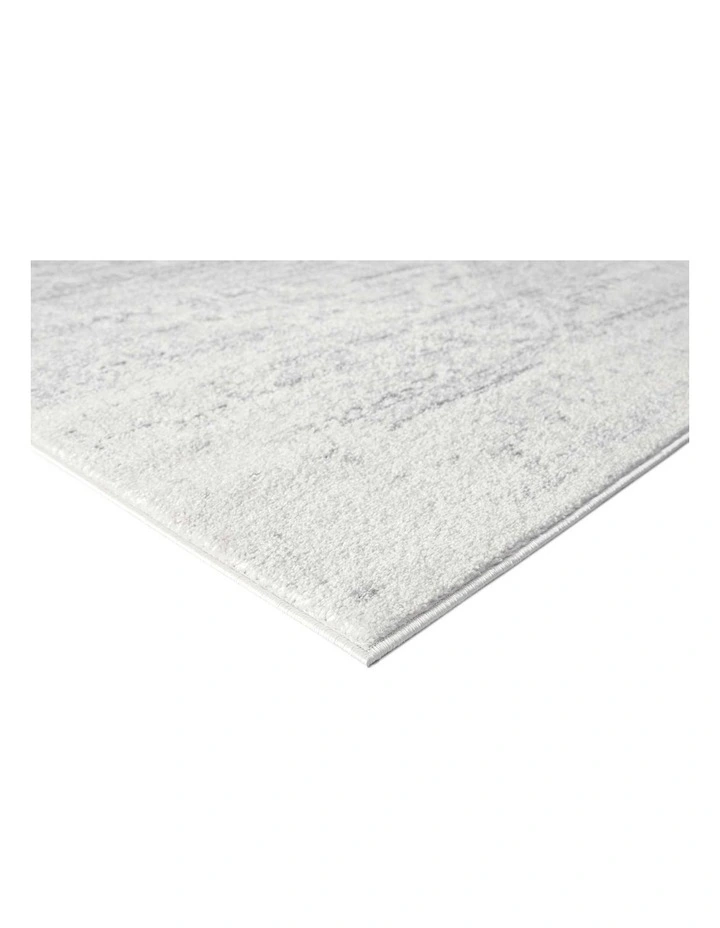 MISS AMARA ANDRA GREY AND IVORY TRADITIONAL DISTRESSED RUNNER RUG image 2