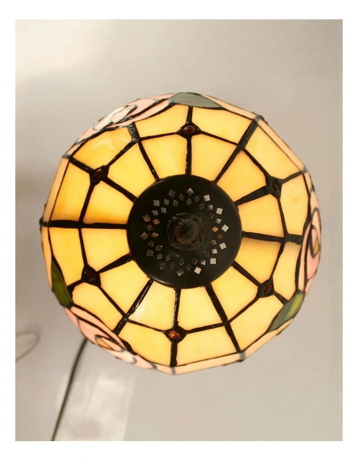 Pia Tiffany Table Lamp image 3