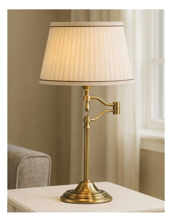 Nicollete Table Lamp image 3