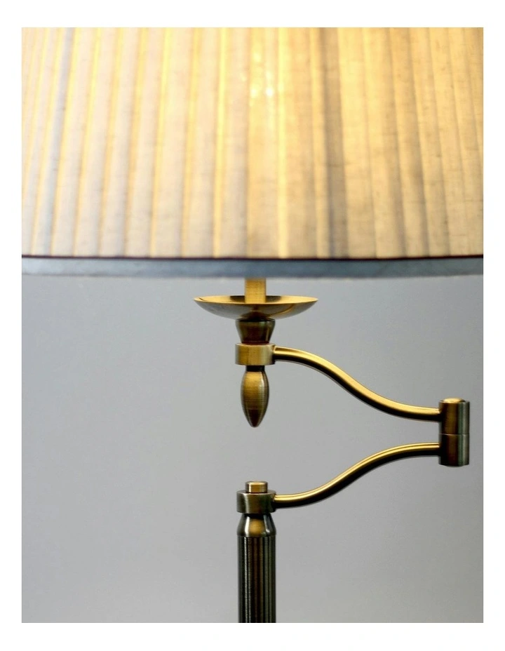 Nicollete Floor Lamp image 7