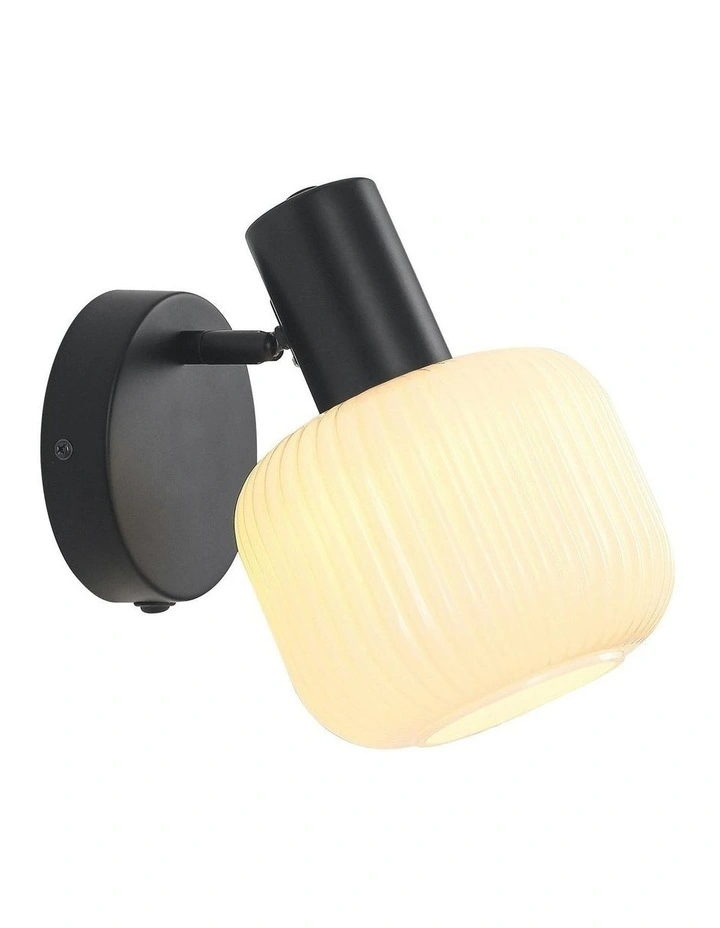 Freja Reading Wall Lamp With Charging Ports image 1