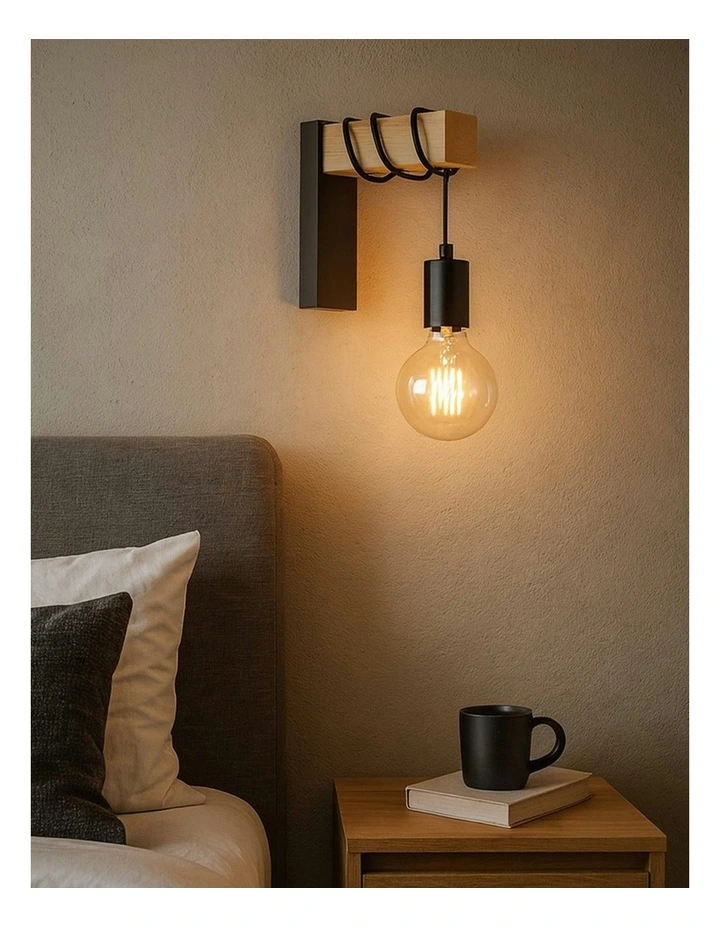 Tibery Wall Light image 4