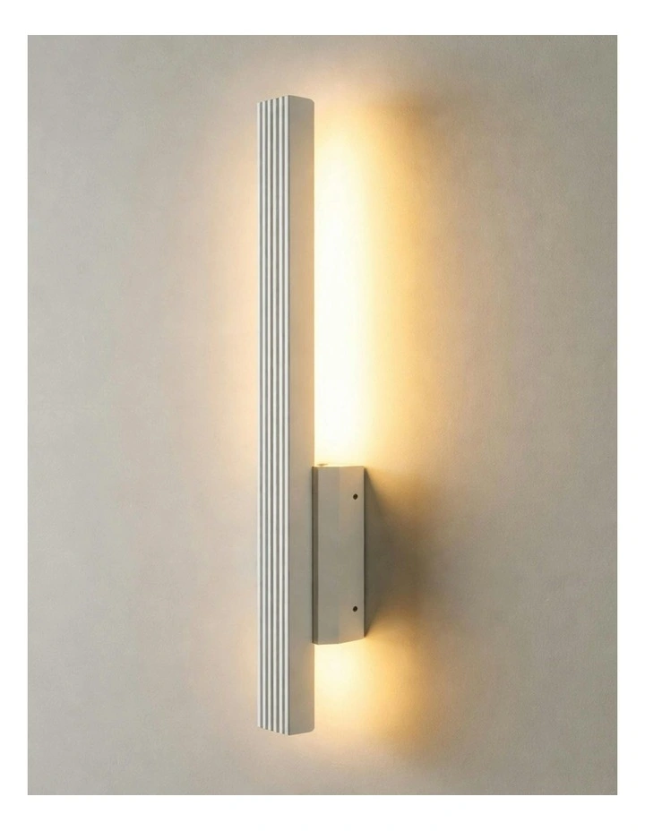 Brynn LED Outdoor Wall Light White image 2