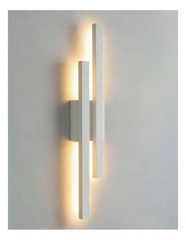 Hera 2lt LED Outdoor Wall Light White image 2