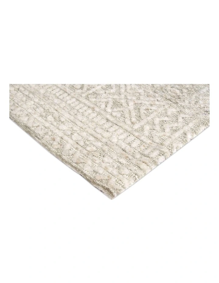 MISS AMARA MELIA GREY AND IVORY TRIBAL TEXTURED RUG image 2