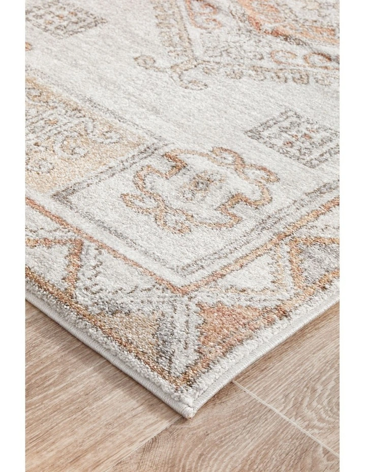 Mayfair Caitlen Runner Rug image 5