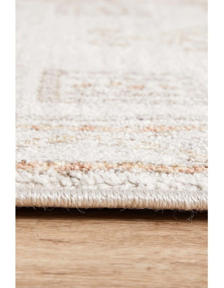 Mayfair Caitlen Runner Rug image 7