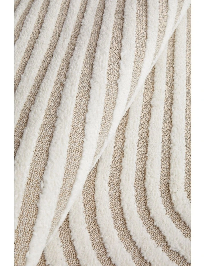 Lotus Carl Rug image 7
