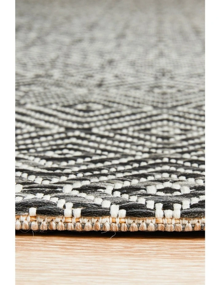 Terrace 5500 Outdoor Rug image 7