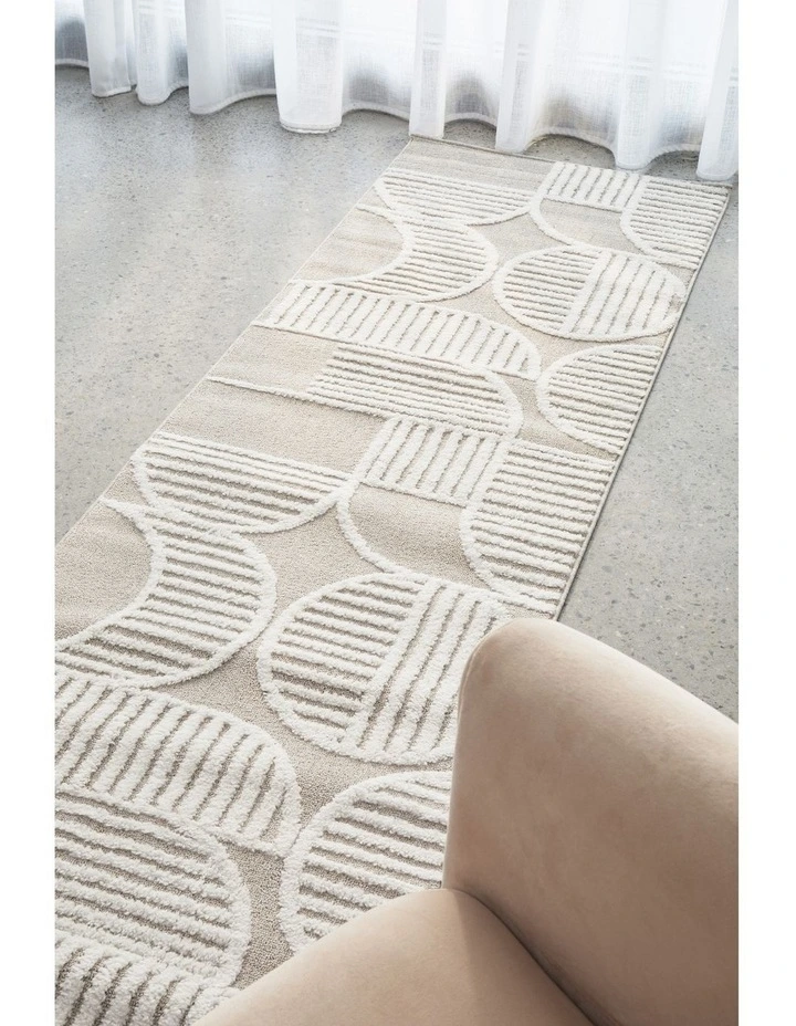 Lotus Leo Runner Rug image 2