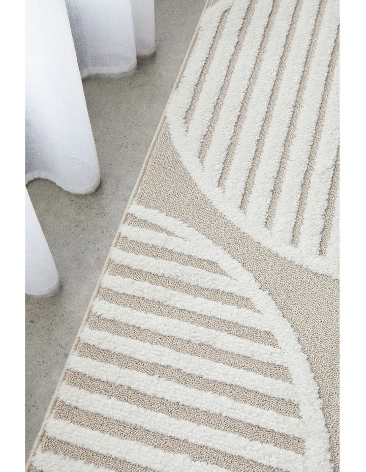 Lotus Leo Runner Rug image 4