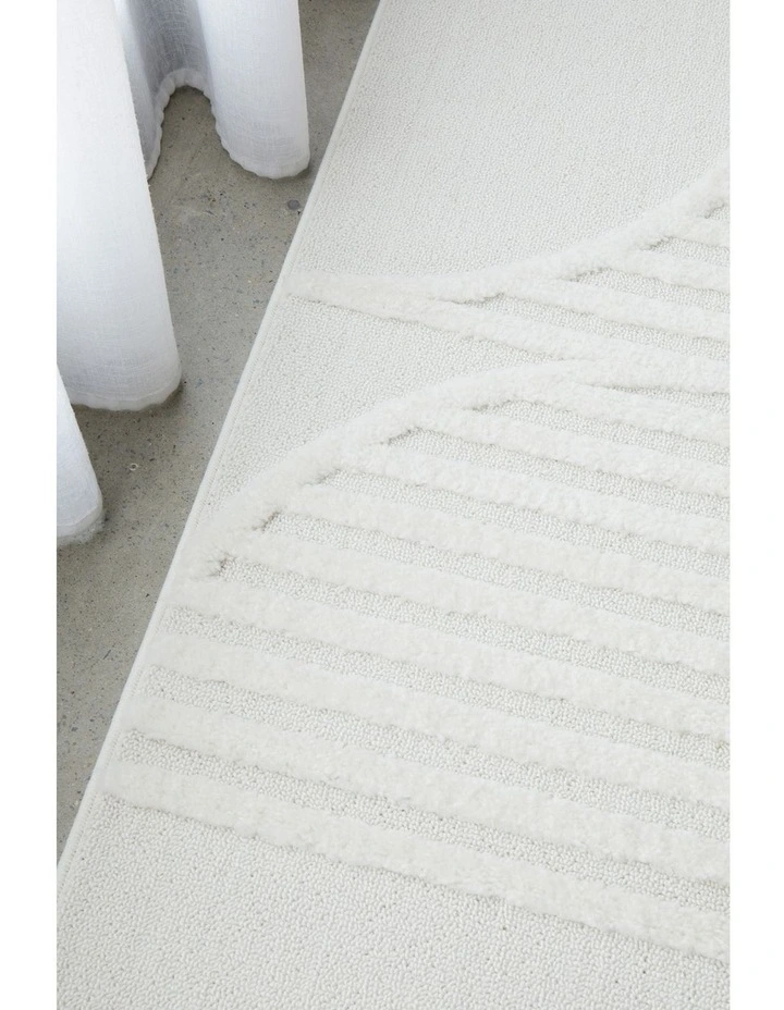 Lotus Leo Runner Rug image 4