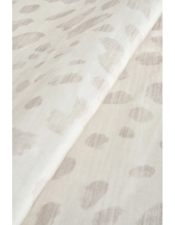 Revive Mila Washable Rug image 5