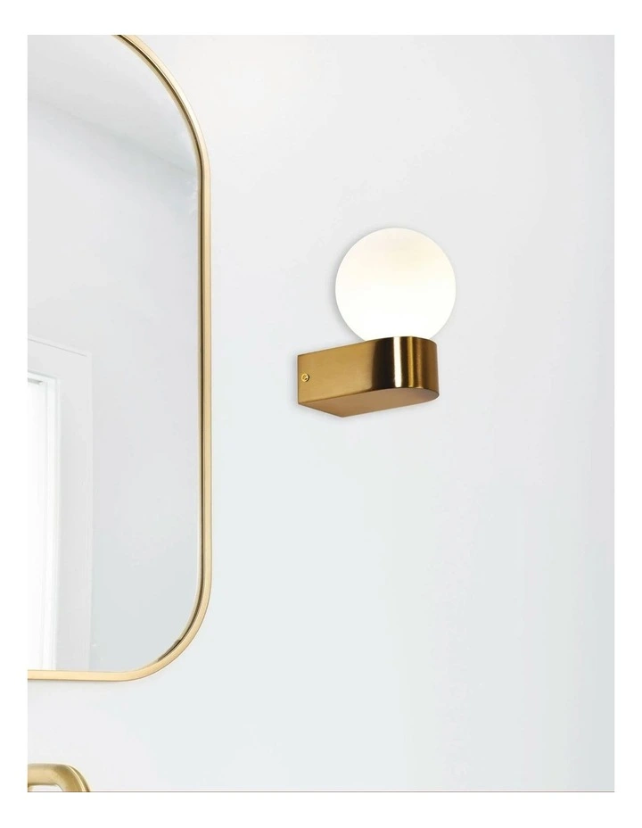 Minne Wall Light Satin Brass image 2
