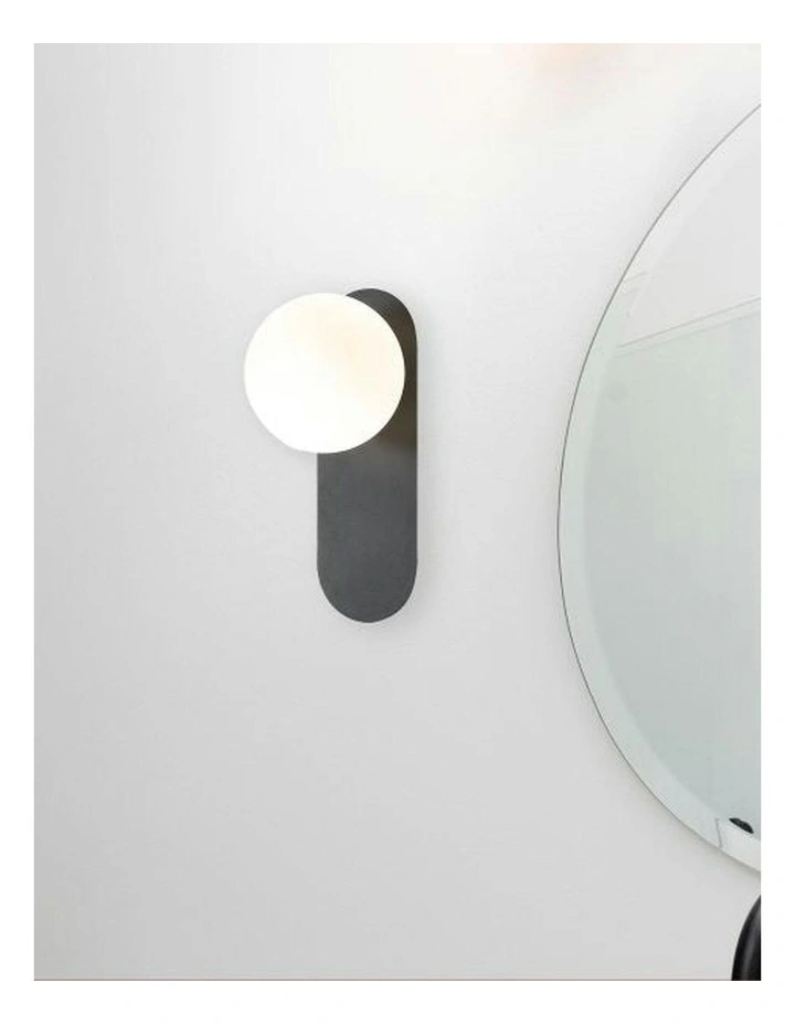 Ping G9 Wall Light Black image 3